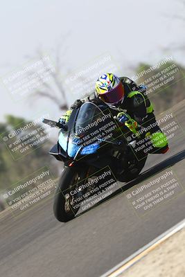 media/Sep-20-2025-TrackDaz (Sat) [[27f0cde673]]/B Group/1120am (Turn 2)/